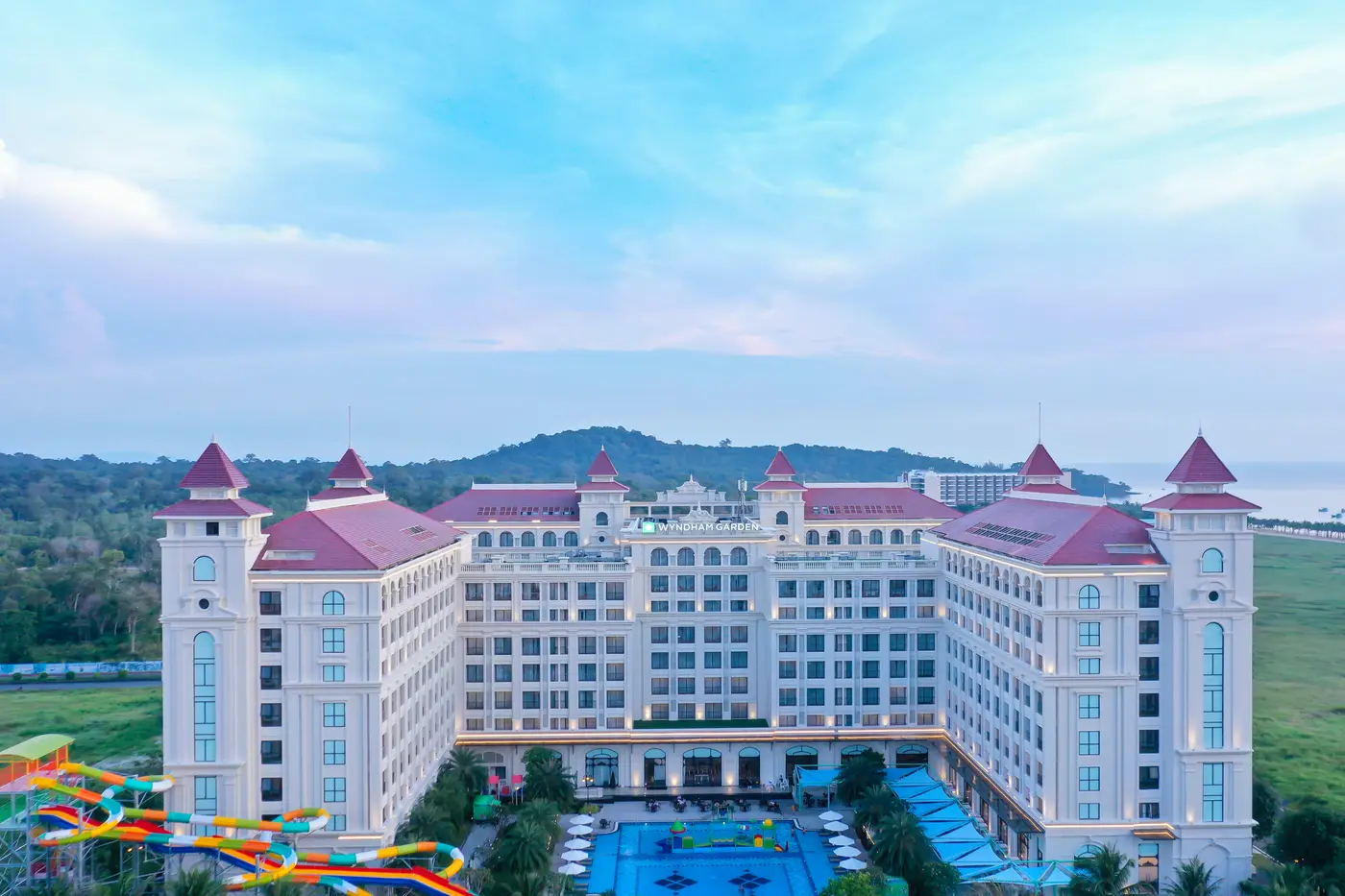 WYNDHAM GARDEN, photo 1